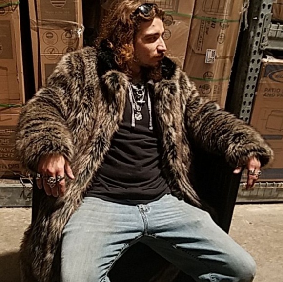 Meet your Posher, Tobias - Picture 1 of 1